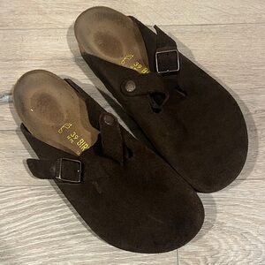 Birkenstock Boston Clogs Size 39 Wide, Regular Footbed